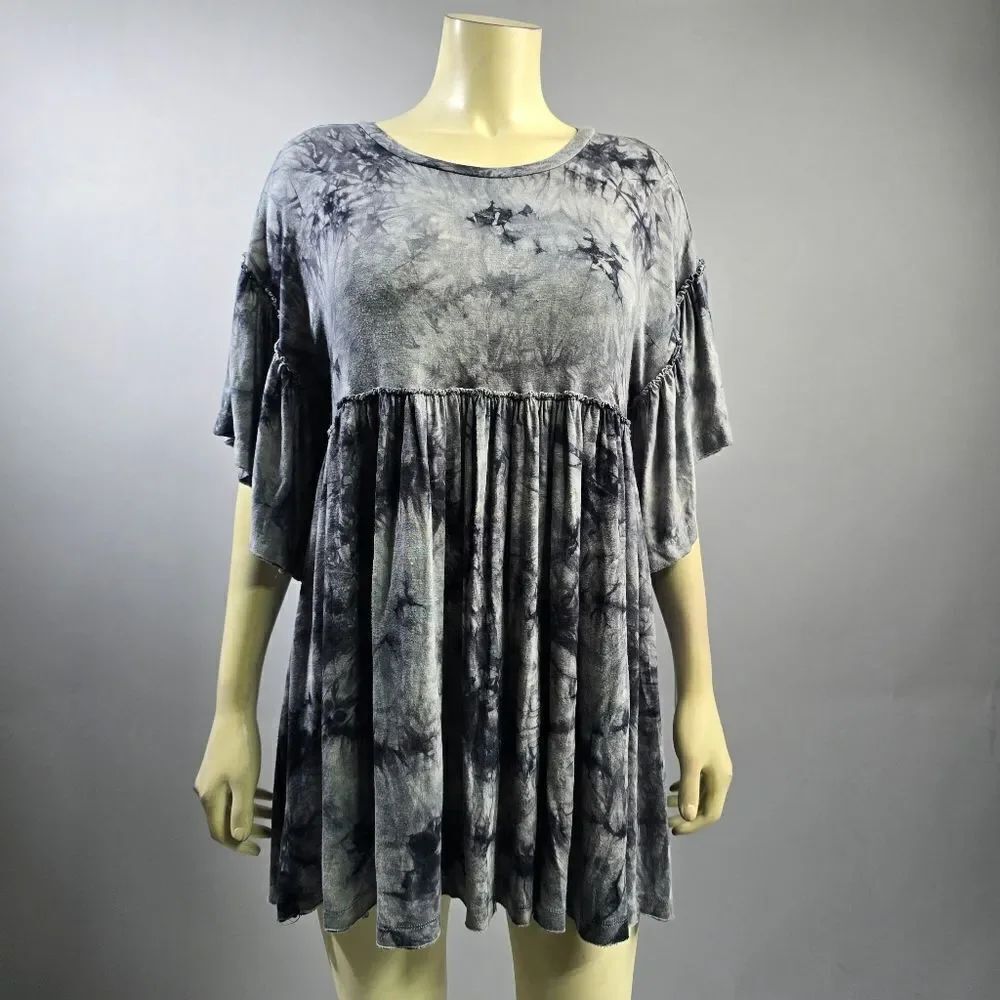 Urban Outfitters Gray Flutter Sleeve Tunic R3